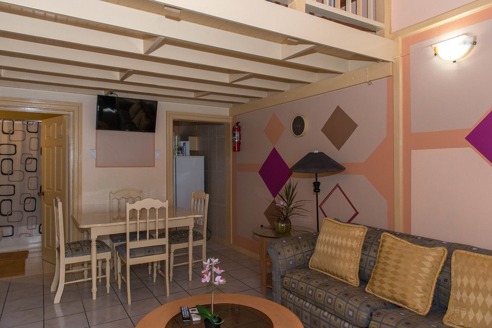 Tropical Court Inn New Kingston Dış mekan fotoğraf
